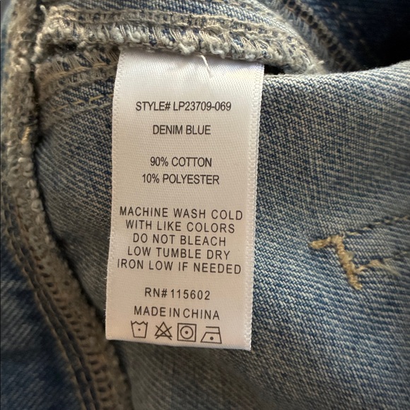 Vici The Sophia Barrel Denim Overalls flattering chic barrel-leg silhouette NWOT - Picture 6 of 10